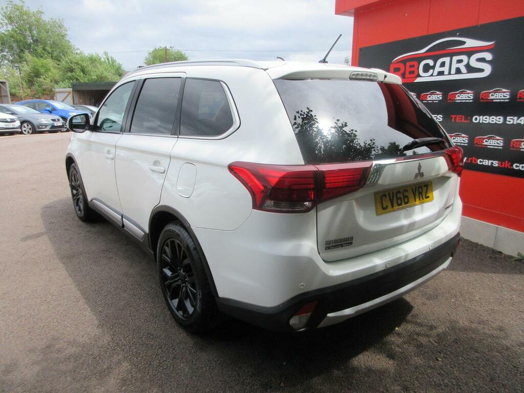 Mitsubishi Outlander Suv 2.2 Di-d Gx3 4Wd Euro 6 Ss 201666 White #5