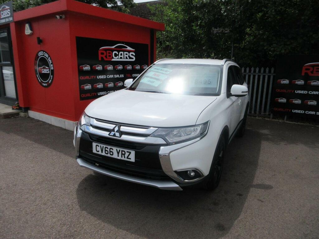 Mitsubishi Outlander Suv 2.2 Di-d Gx3 4Wd Euro 6 Ss 201666 White #3