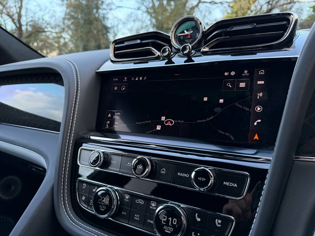 Bentley Bentayga Mulliner Ewb Grey #19
