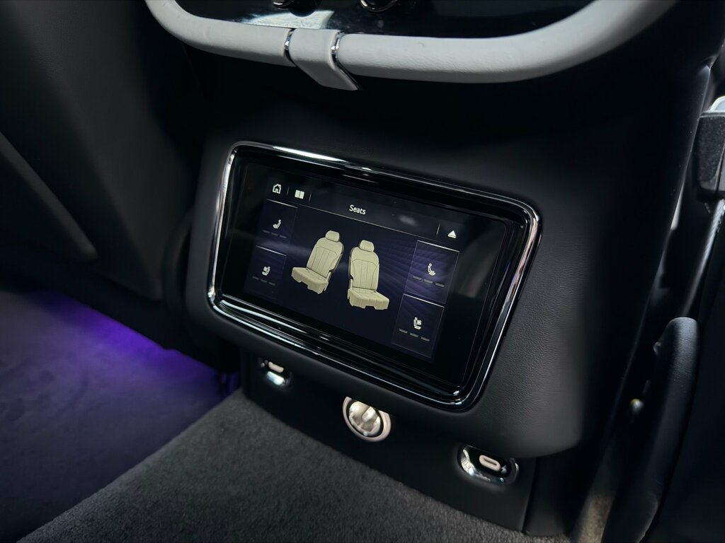 Bentley Bentayga Mulliner Ewb Grey #42