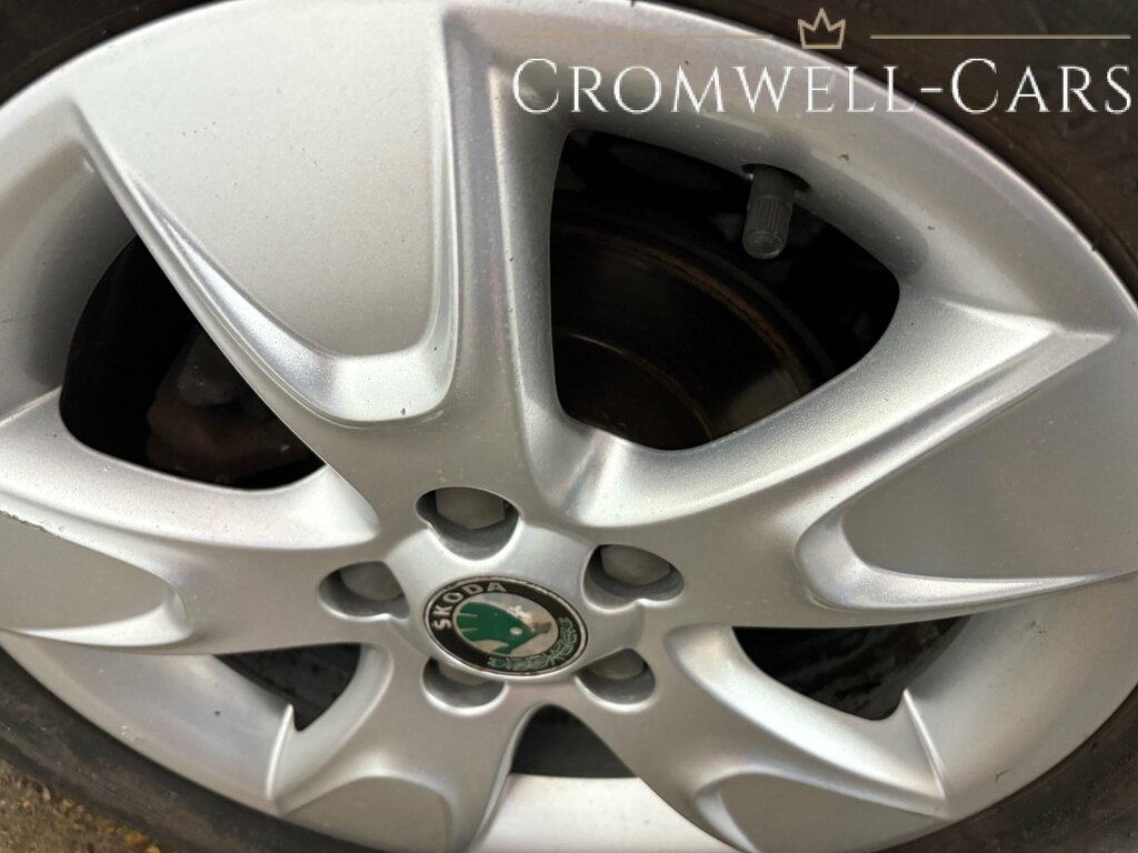 Skoda Roomster S Htp Silver #14