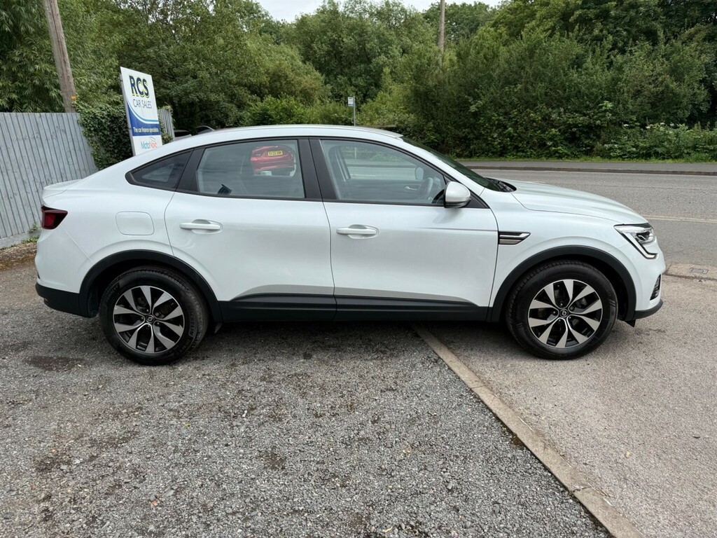 Renault Arkana 1.6 E-tech Iconic 2Wd Euro 6 Ss MJ72DHN White #2