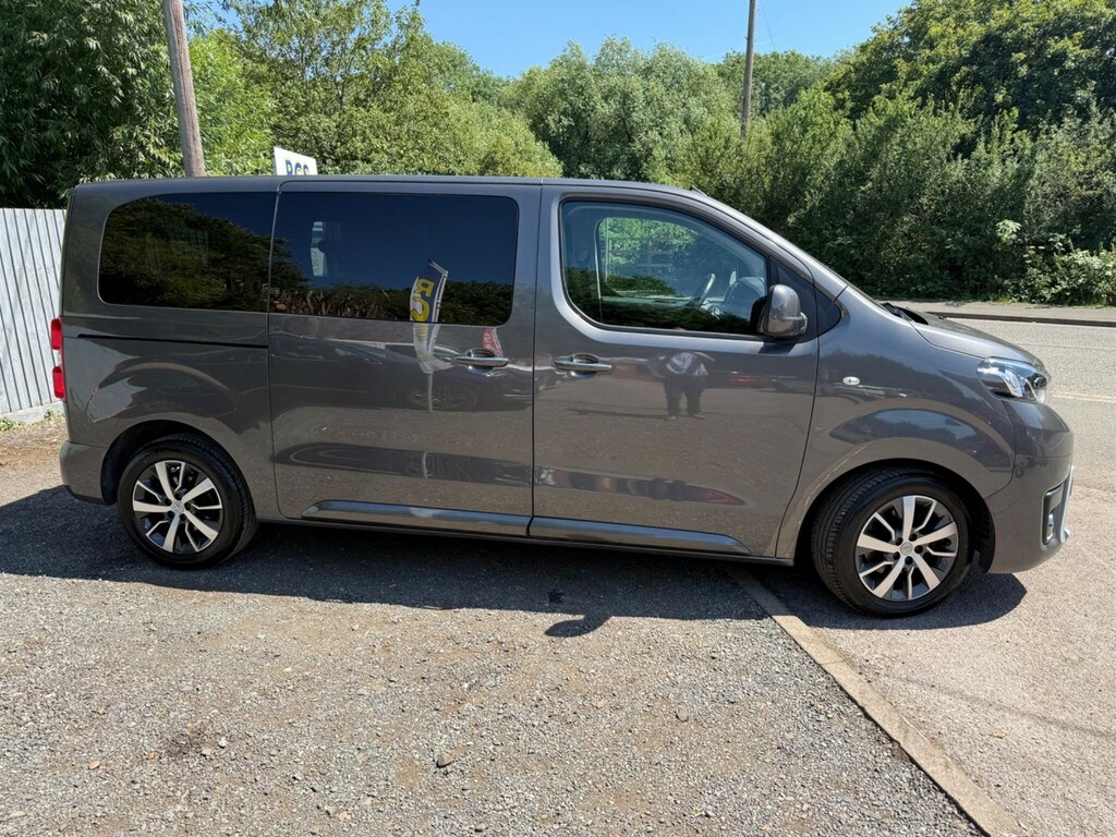 Toyota Verso 2.0D Family Medium Mpv Mwb Euro 6 Ss Grey #2