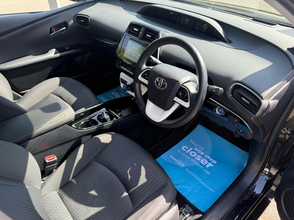 Toyota Prius Vvt-i Active Silver #13