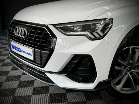 Audi Q3 2.0 Q3 Black SR22HHW White #5