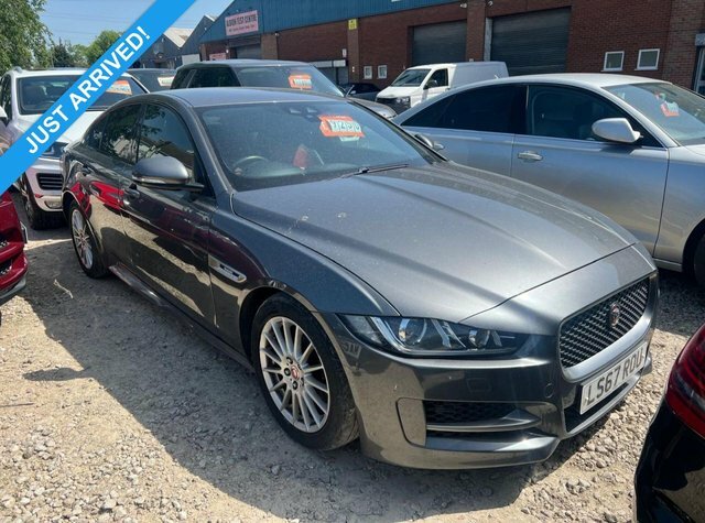 Jaguar XE Saloon Grey