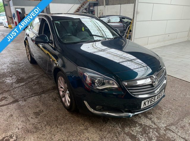 Vauxhall Insignia Estate Green