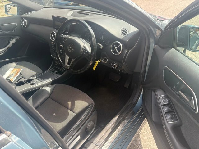 Mercedes-Benz A Class Hatchback LG64VJO Blue #5