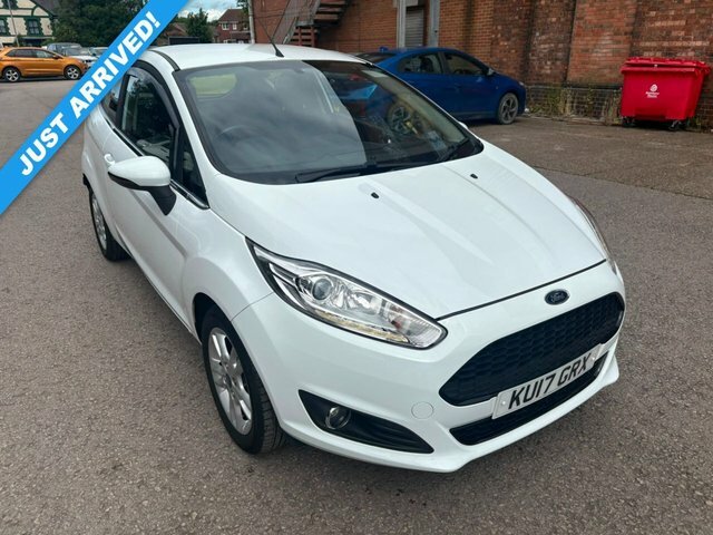 Ford Fiesta Hatchback KU17GRX White