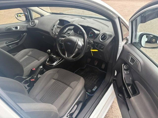 Ford Fiesta Hatchback KU17GRX White #5