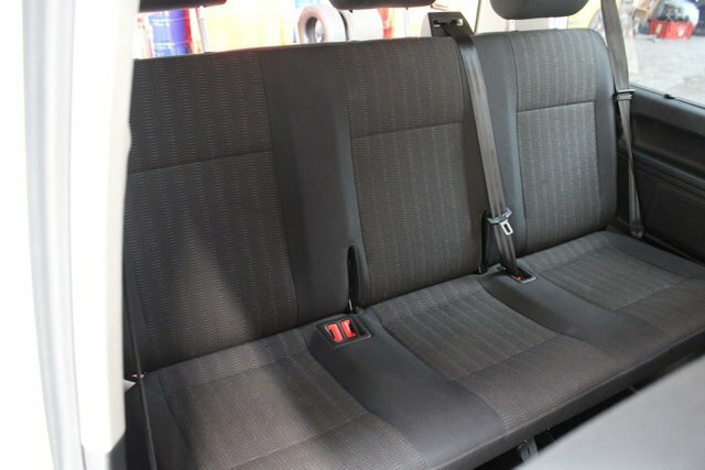 Volkswagen Transporter Shuttle 2.0 Tdi Bmt 102Ps Se Minibus Blue #35