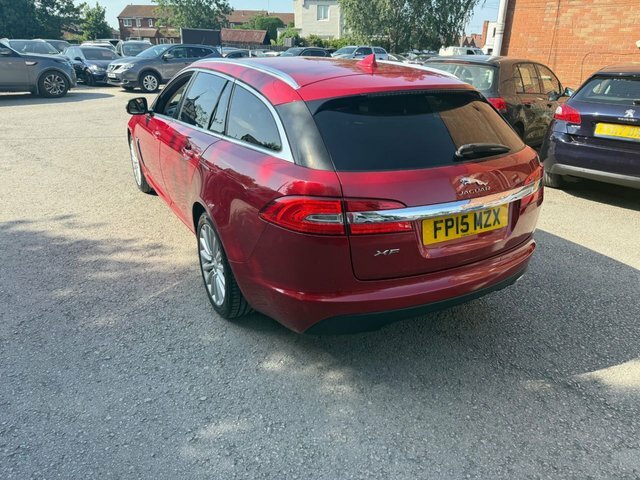 Jaguar XF Estate FP15MZX Red #4