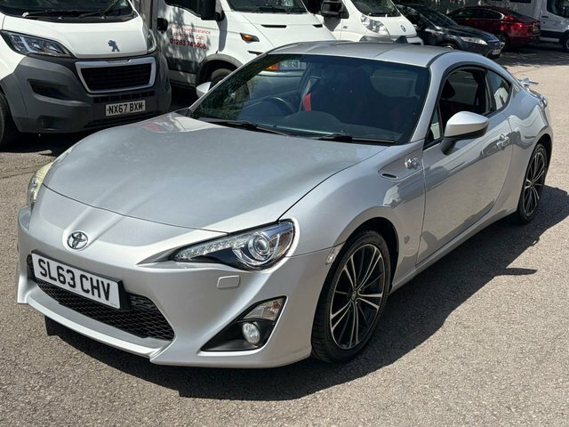 Toyota GT86 Coupe Silver #2