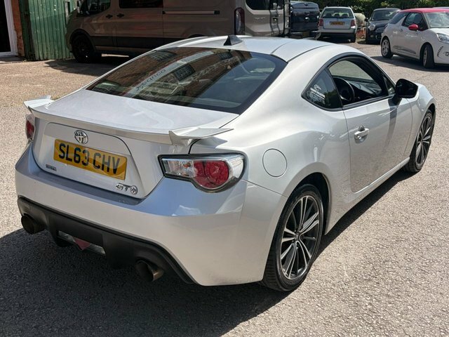 Toyota GT86 Coupe Silver #4