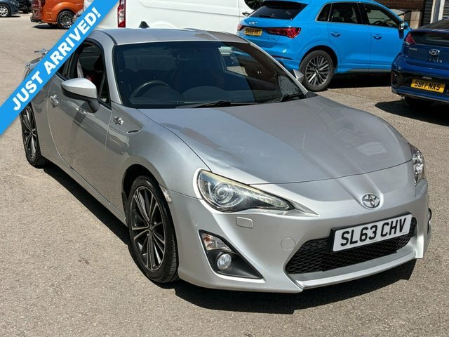 Toyota GT86 Coupe Silver
