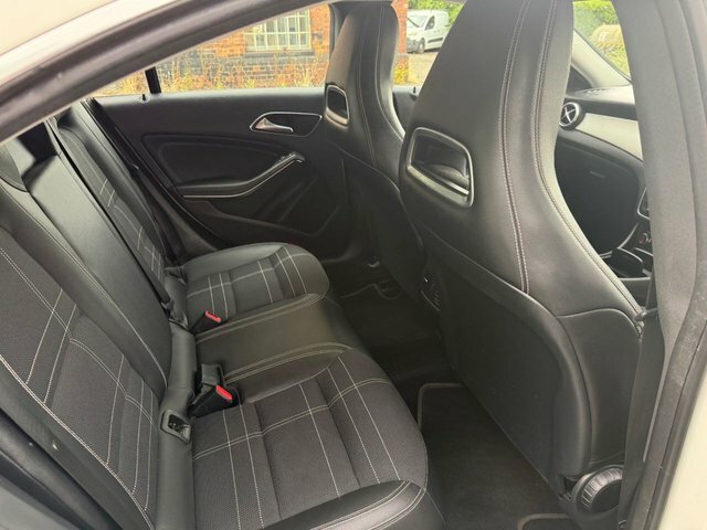 Mercedes-Benz CLA Class Cla220 Cdi Amg Sport Silver #7