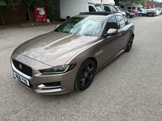 Jaguar XE Saloon Brown #5
