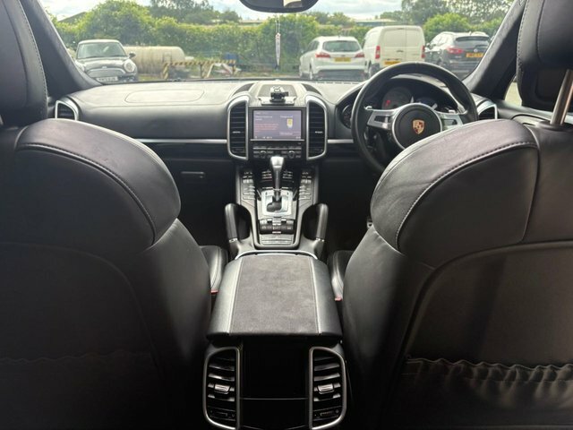 Porsche Cayenne 2012 3.0 Td V6 Suv Tiptronic 4Wd Euro 5 White #7