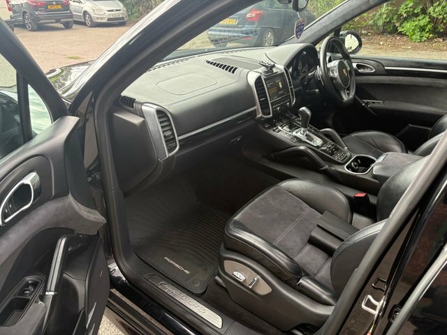 Porsche Cayenne 2012 3.0 Td V6 Suv Tiptronic 4Wd Euro 5 White #9