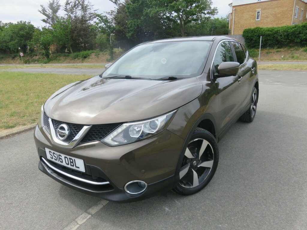 Nissan Qashqai 1.2 Dig-t N-connecta 2Wd Euro 6 Ss Brown