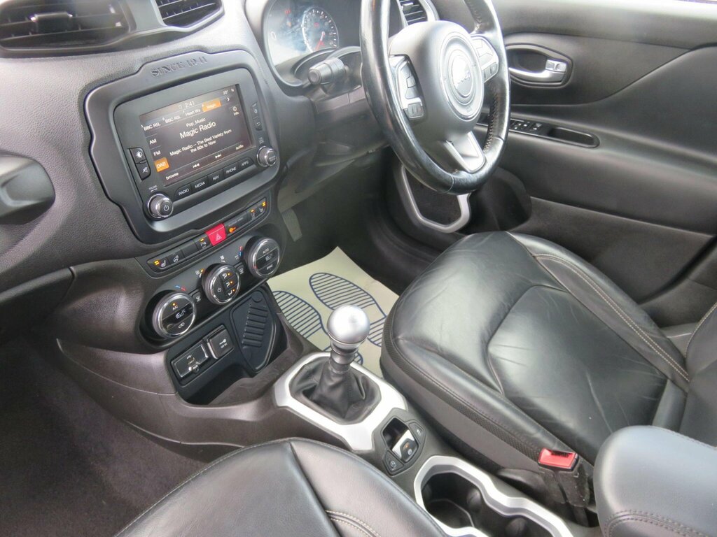 Jeep Renegade 1L Longitude Black #40