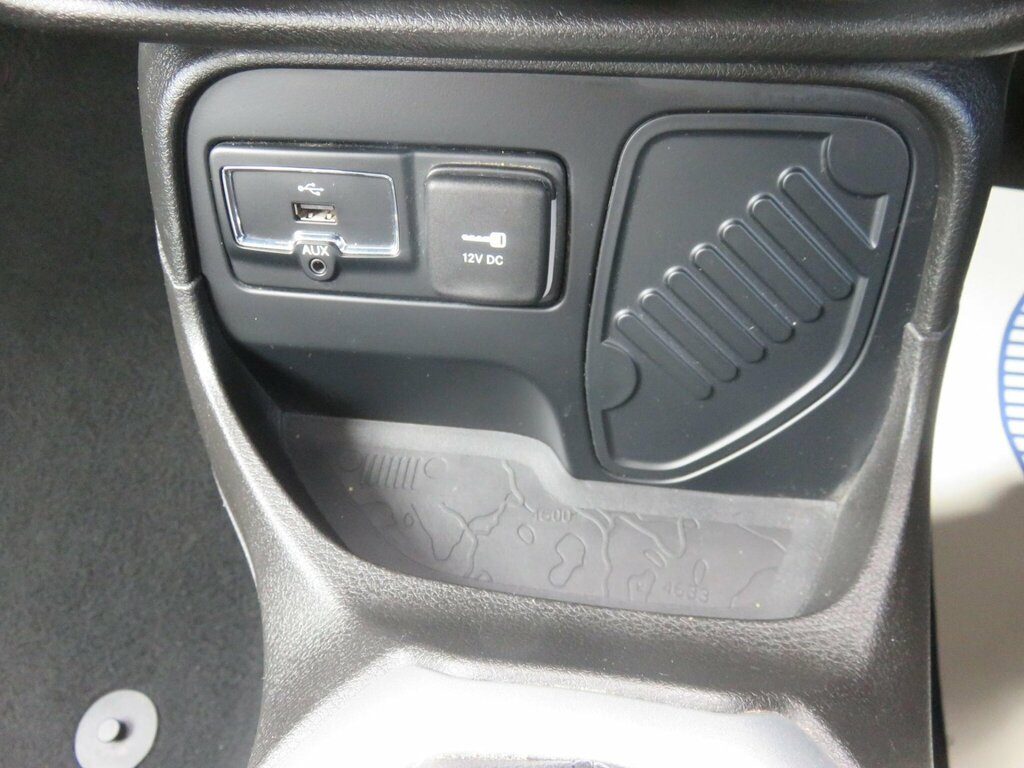 Jeep Renegade 1L Longitude Black #35