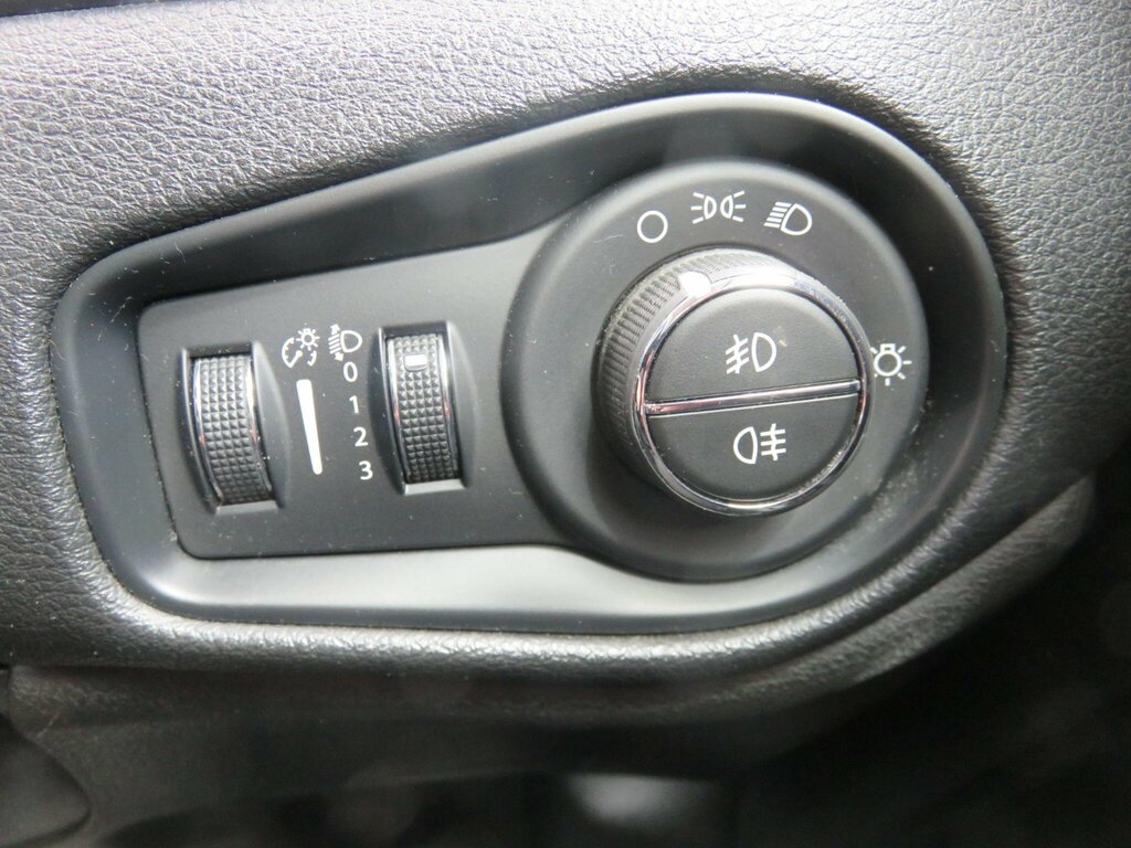 Jeep Renegade 1L Longitude Black #22