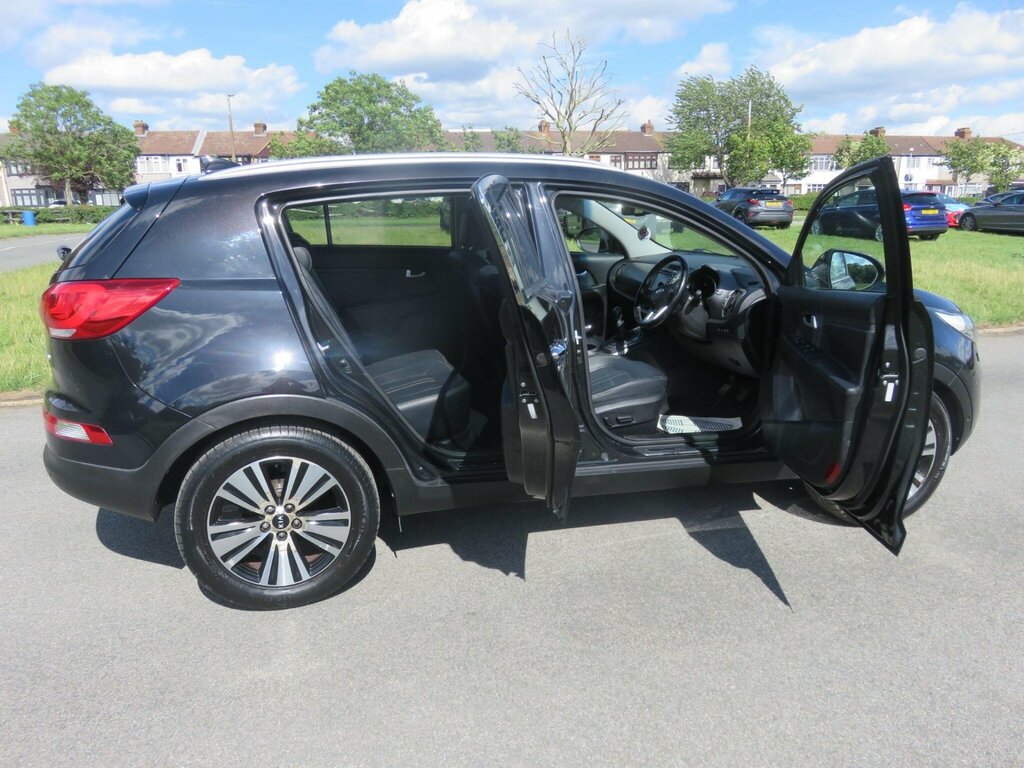 Kia Sportage 2 White #21