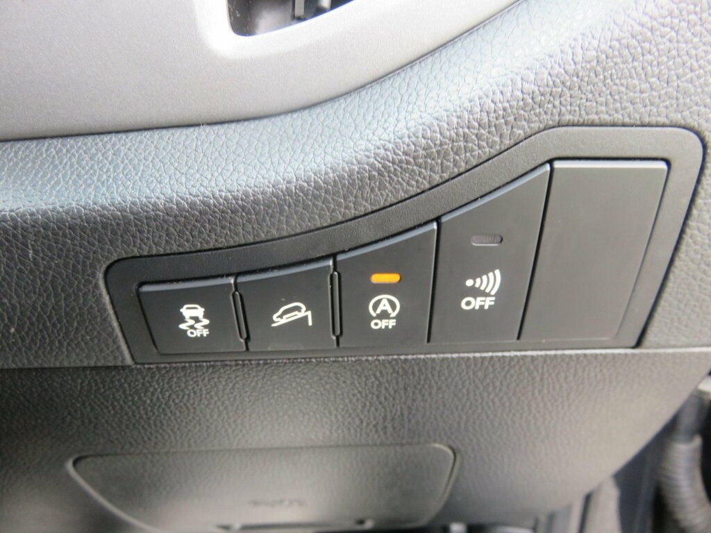 Kia Sportage 2 White #29