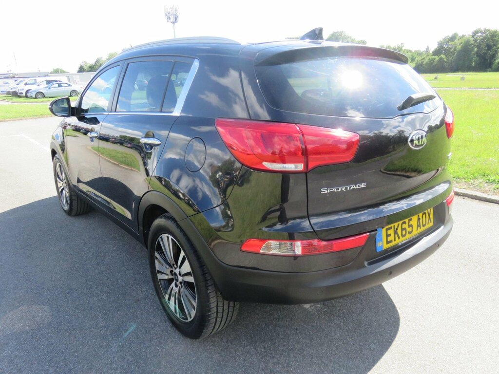Kia Sportage 2 White #16