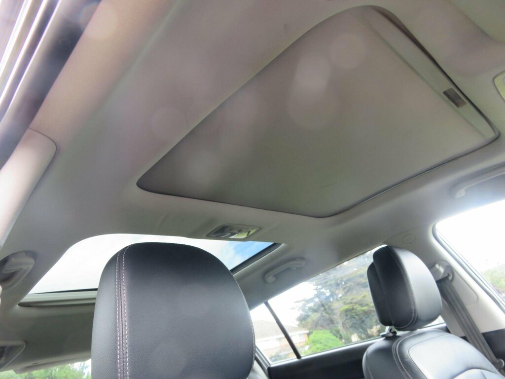 Kia Sportage 2 White #24
