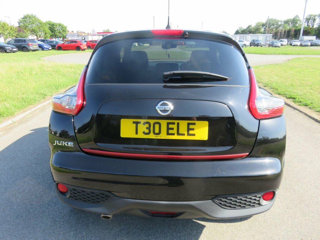 Nissan Juke 1.2 N-connecta Dig-t 115 Bhp White #13