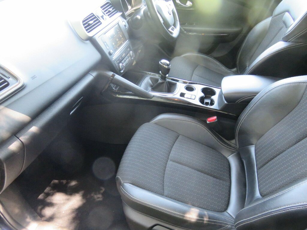 Renault Kadjar  Silver #38