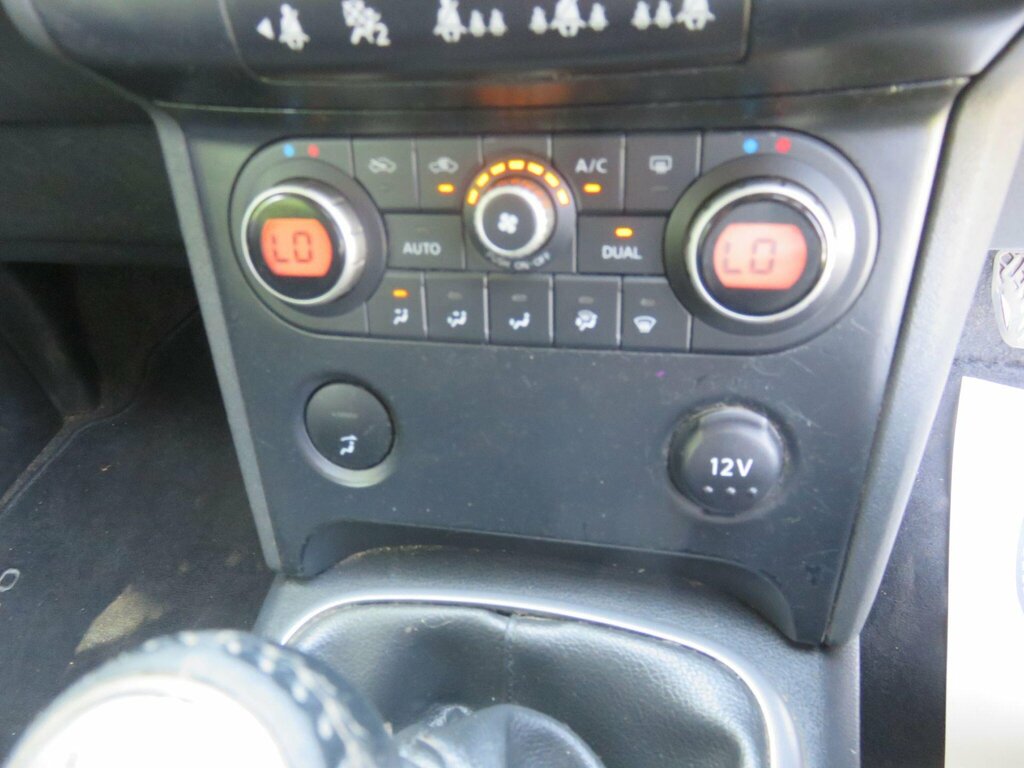 Nissan Qashqai Hatchback Grey #26