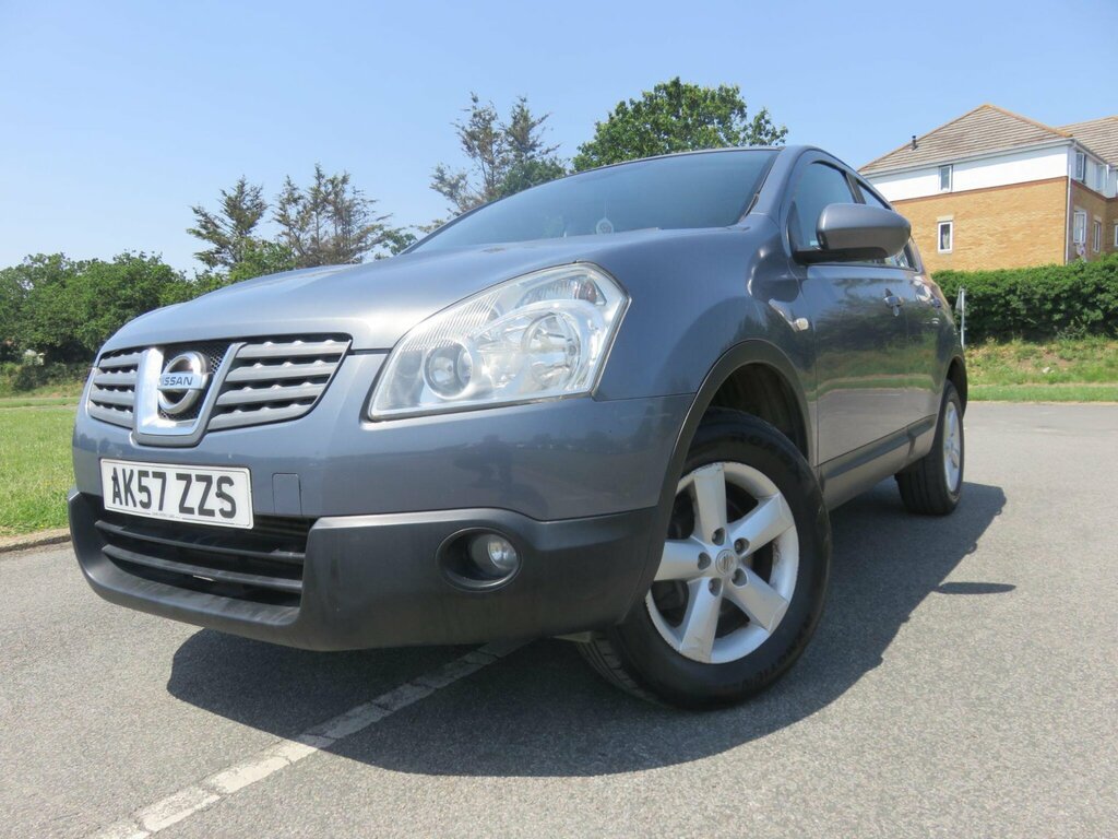 Nissan Qashqai Hatchback Grey #2