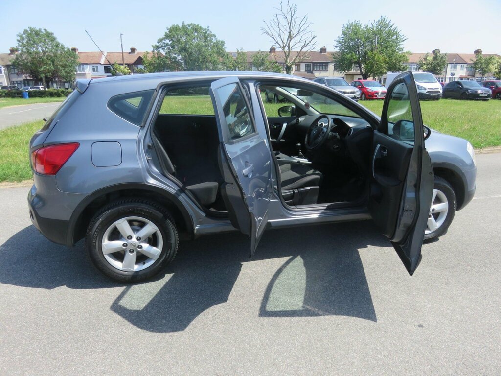 Nissan Qashqai Hatchback Grey #19