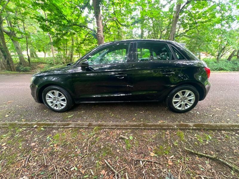 Audi A1 1.6 Tdi Se Sportback Euro 5 Ss RE12NVM Black #4