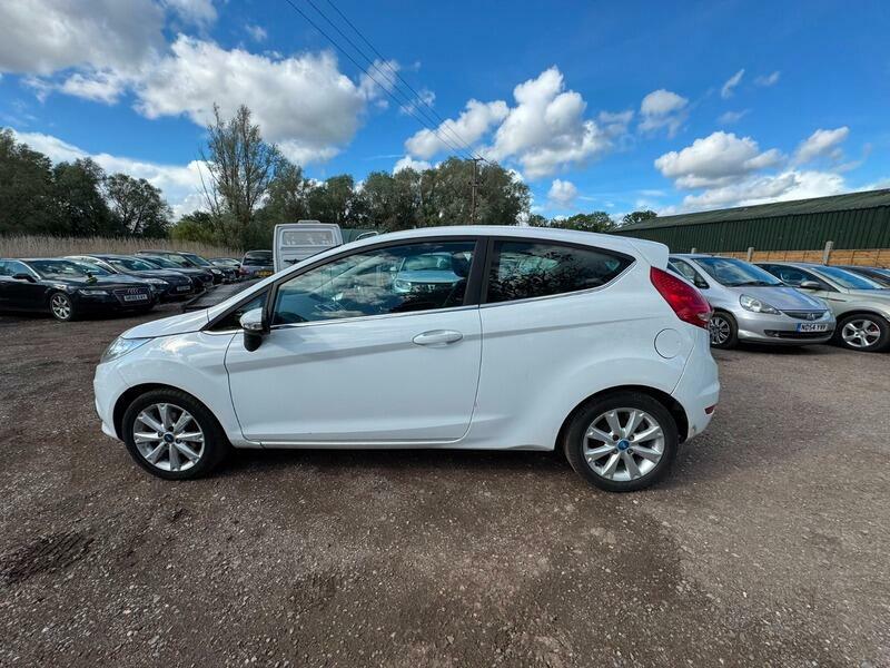 Ford Fiesta 1.25 Zetec Silver #4