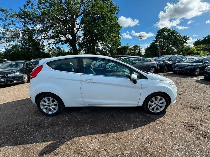 Ford Fiesta 1.25 Zetec Silver #7