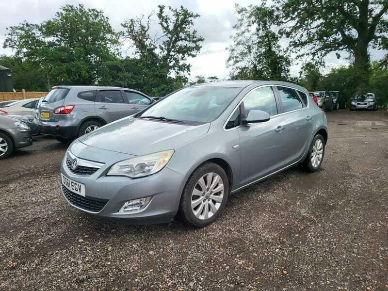 Vauxhall Astra 1.4 16V Exclusiv Euro 5 Silver #3