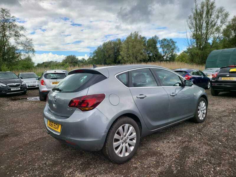 Vauxhall Astra 1.4 16V Exclusiv Euro 5 Silver #7