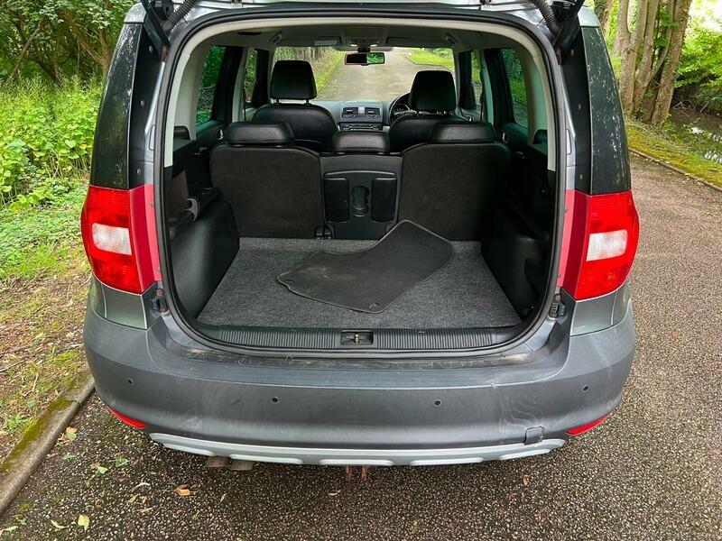 Skoda Yeti 2.0 Tdi Cr Se Blue #8
