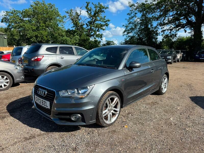 Audi A1 1.2 Tfsi Sport Black #3