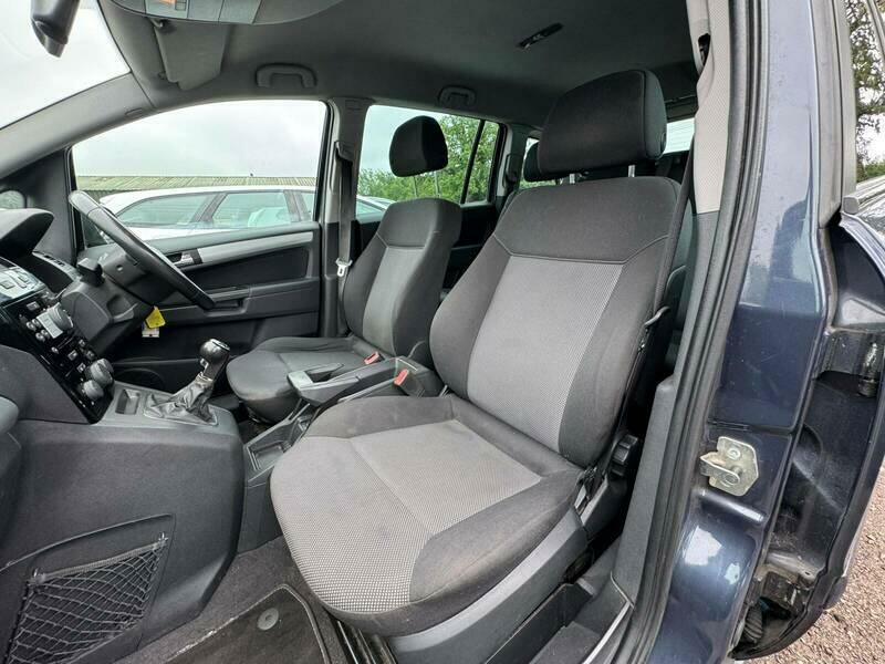 Vauxhall Zafira #22