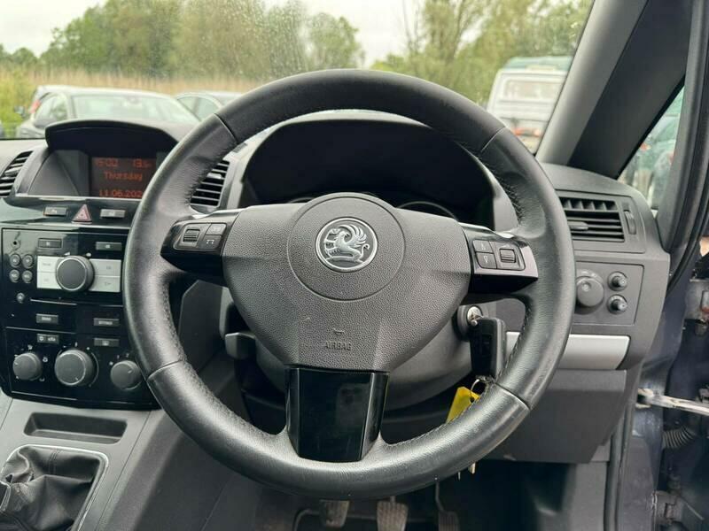 Vauxhall Zafira #15