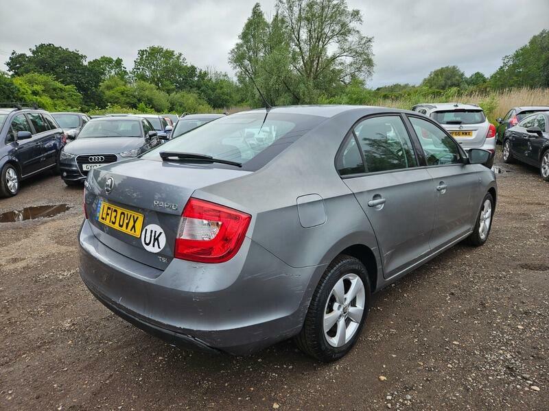Skoda Rapid Se White #7