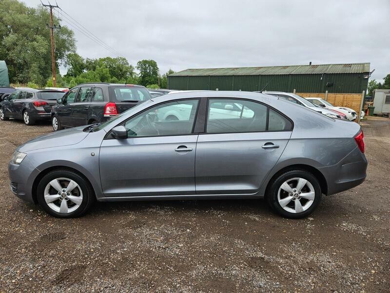 Skoda Rapid Se Grey #4