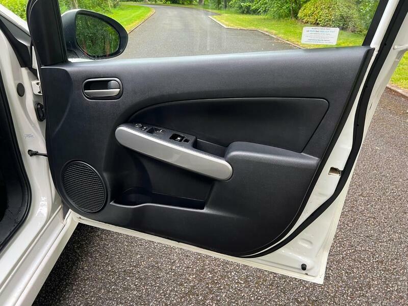 Mazda 2 1.5 Sport Euro 4 Green #17
