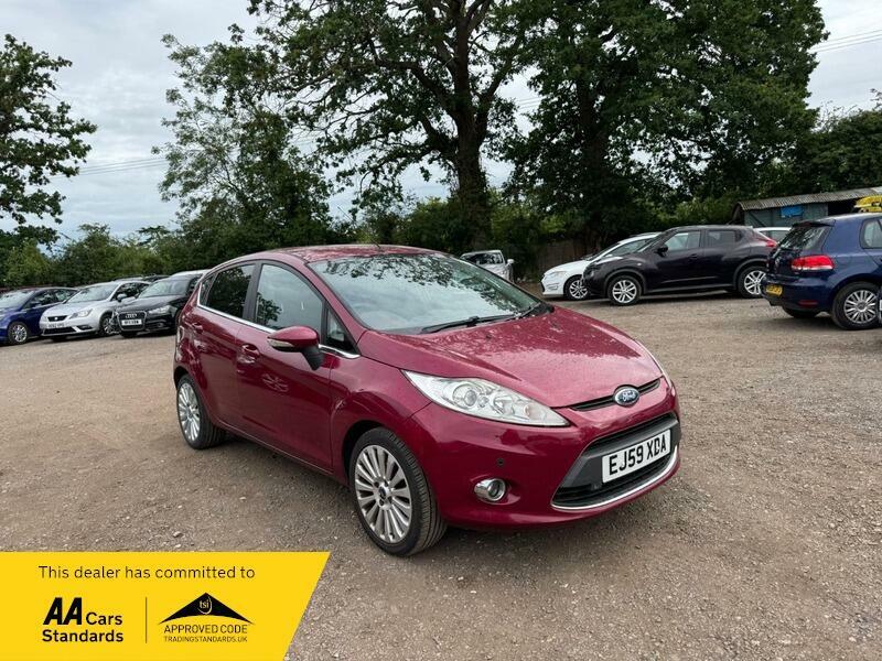 Ford Fiesta 1.4 Titanium EJ59XDA Red