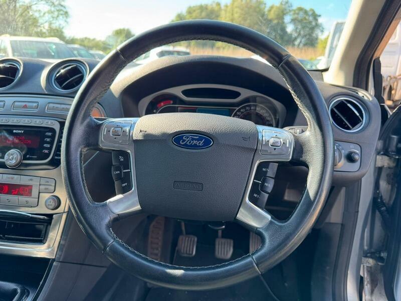 Ford Mondeo 2.0 Tdci Zetec Black #9